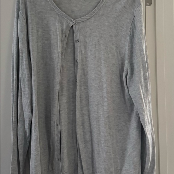 Old Navy Light Gray Knit Sweater - Picture 1 of 3